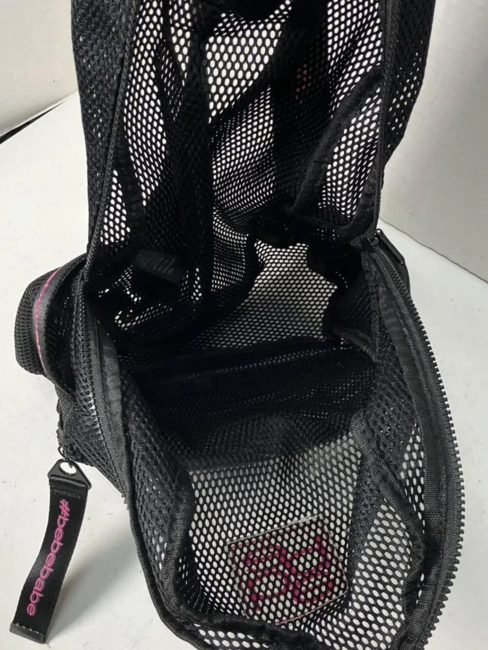 ✨ BEBE Manny Black Polyester Mesh Mini Backpack Logo Straps Like New ✨ - Picture 4 of 6
